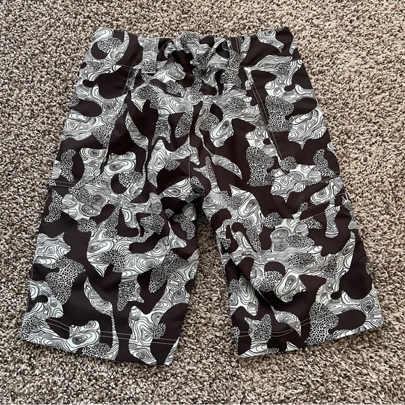 Flylow Mountain bike Shorts - Picture 6 of 8